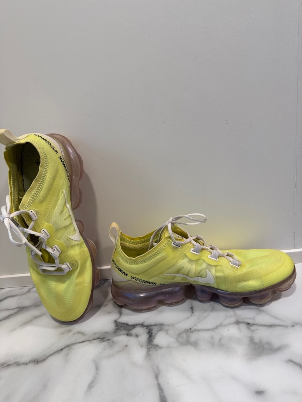 Nike Air VaporMax 2019 lime green SE women's sneakers size 7 - Picture 3 of 10